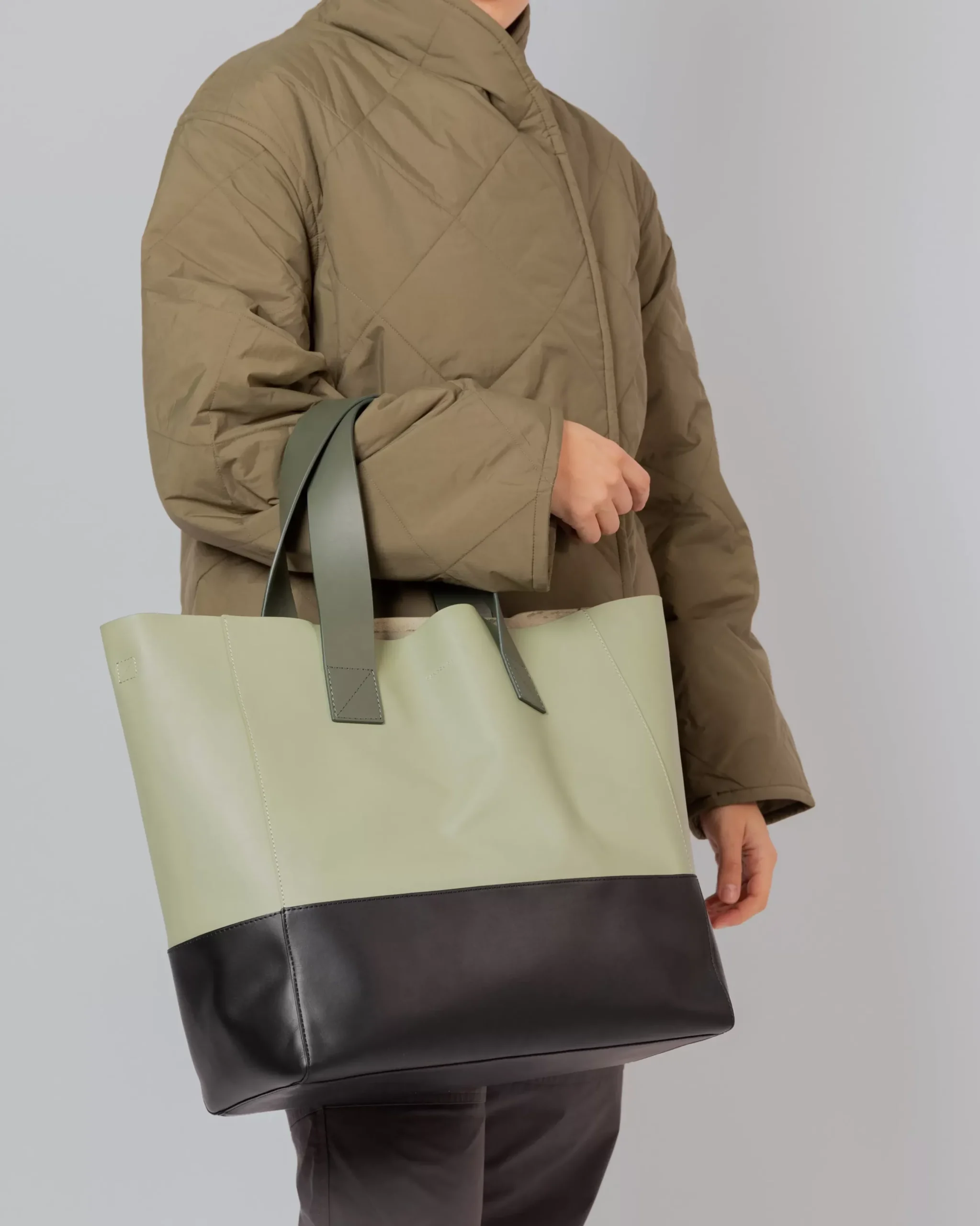 Sandqvist Iris> Laderprodukter